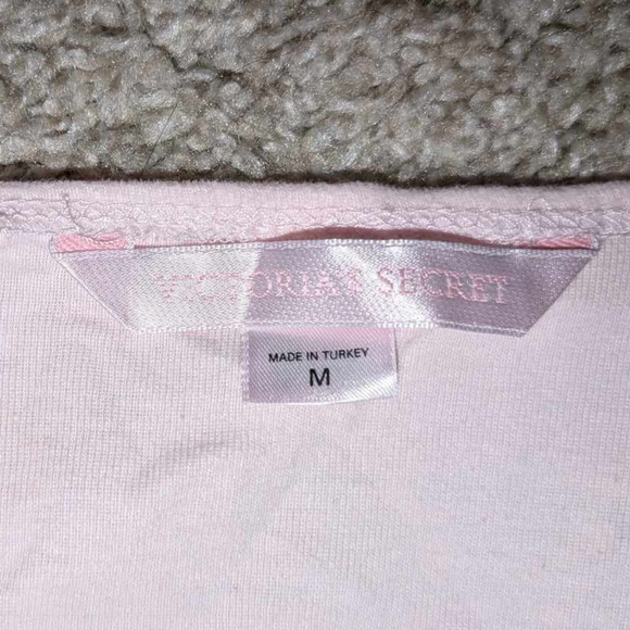Victoria's secret pink embroidered cropped tank top size medium - Picture 3 of 4